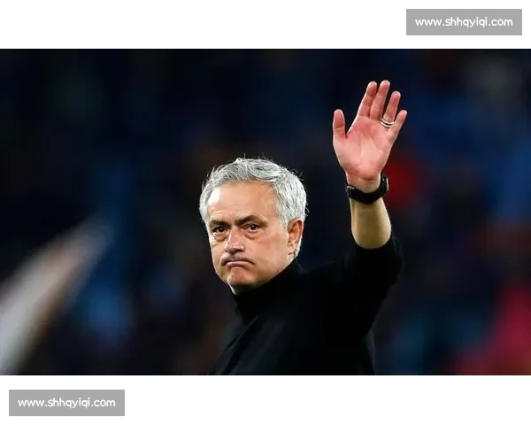 历史的轮回，穆里尼奥如何带领不同球队捧起英超奖杯