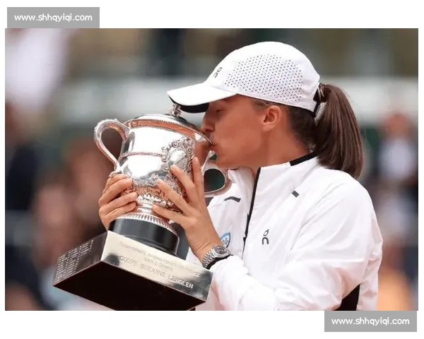 告别与新生,法网冠军榜见证巨星的落幕与王者的登基 告别与新生,法网冠军榜见证巨星的落幕与王者的登基